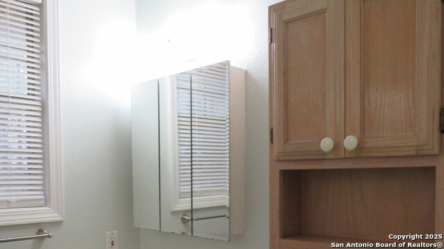 Image 7 of 10 For 311 Rosewood E 103