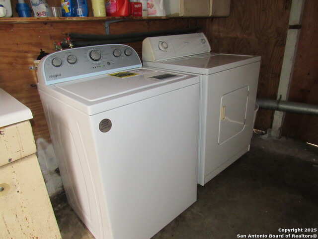 Image 9 of 10 For 311 Rosewood E 103