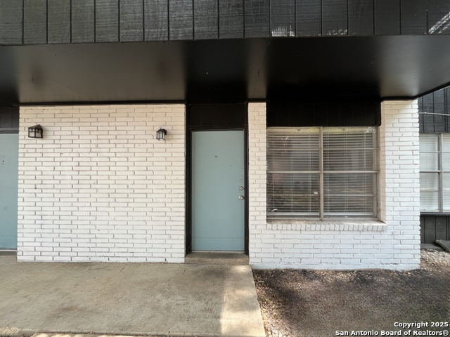 Image 23 of 32 For 2802 Lasses Blvd 30