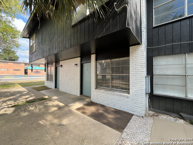 Image 24 of 32 For 2802 Lasses Blvd 30