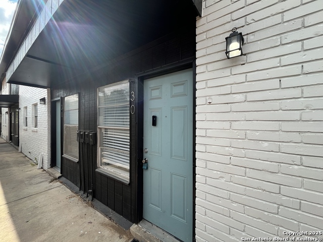 Image 25 of 32 For 2802 Lasses Blvd 30