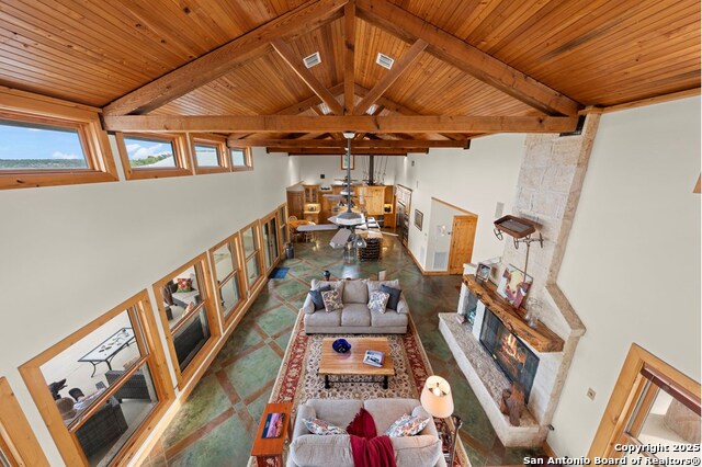 Listing photo id 8 for 2320 Fiedler Road