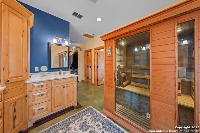 Listing photo id 21 for 2320 Fiedler Road