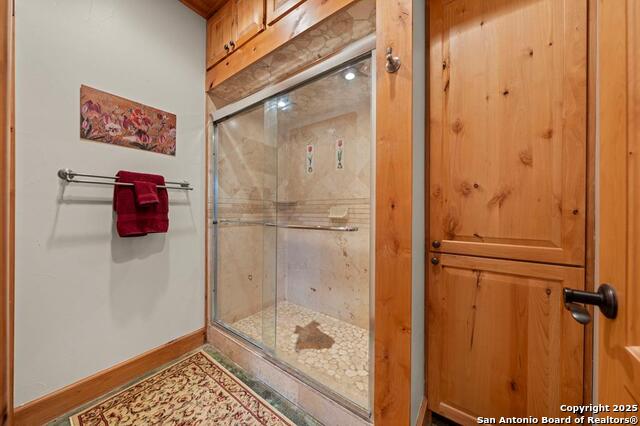 Listing photo id 26 for 2320 Fiedler Road