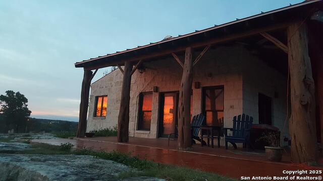 Listing photo id 37 for 2320 Fiedler Road