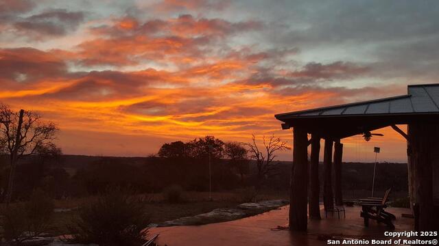 Listing photo id 38 for 2320 Fiedler Road