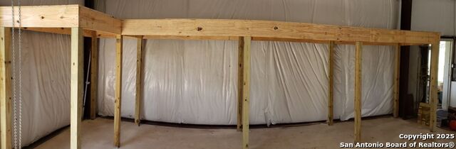 Listing photo id 43 for 2320 Fiedler Road