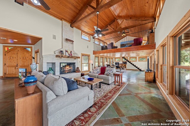 Listing photo id 5 for 2320 Fiedler Road