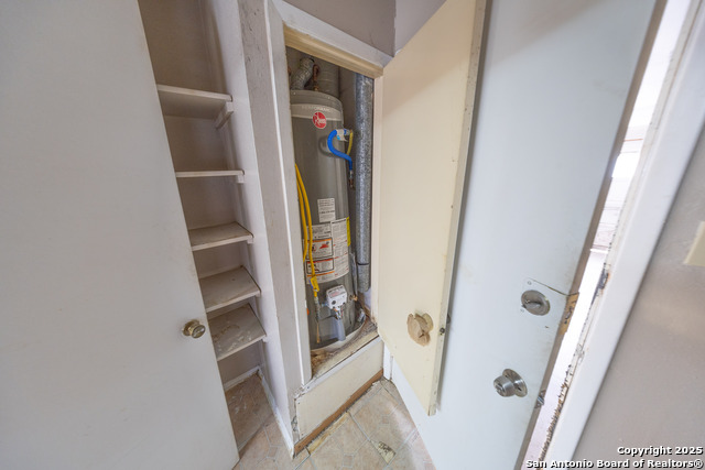 Image 16 of 22 For 6915 Brecon  