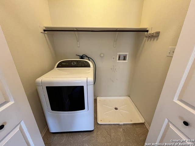 Image 28 of 39 For 22019 Goldcrest Run