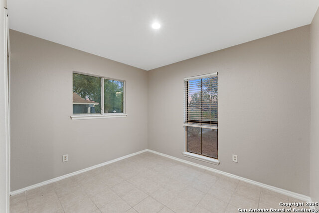 Image 26 of 28 For 5003 Casa Oro