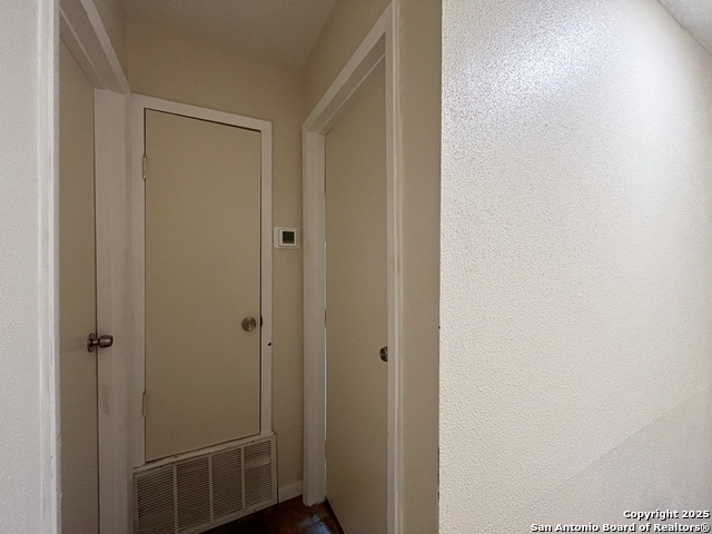 Image 17 of 30 For 3243 Nacogdoches Rd 404