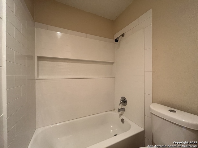 Image 22 of 30 For 3243 Nacogdoches Rd 404