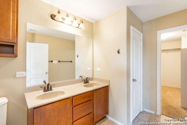 Listing photo id 18 for 4408 Donley  