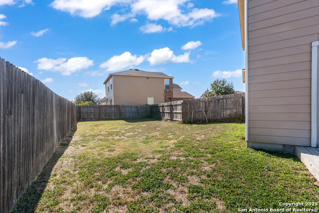 Listing photo id 22 for 4408 Donley  