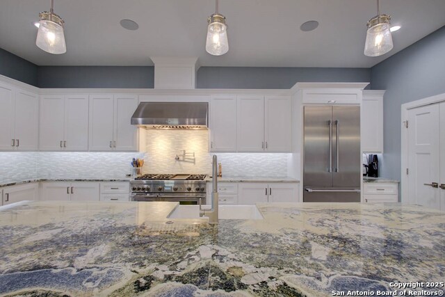 Listing photo id 11 for 102 Angelfish