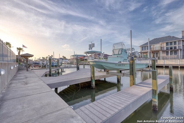 Listing photo id 35 for 102 Angelfish