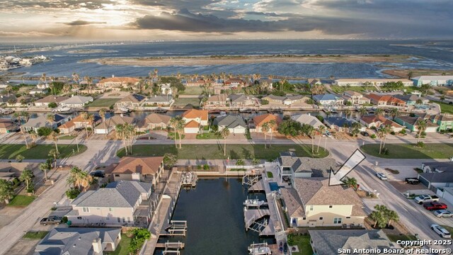 Listing photo id 45 for 102 Angelfish