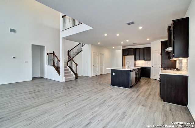 Image 6 of 30 For 762 Groudsel Avenue