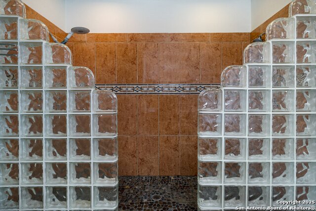 Image 14 of 24 For 25914 Mission Bluff