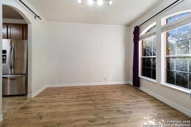 Image 5 of 24 For 25914 Mission Bluff