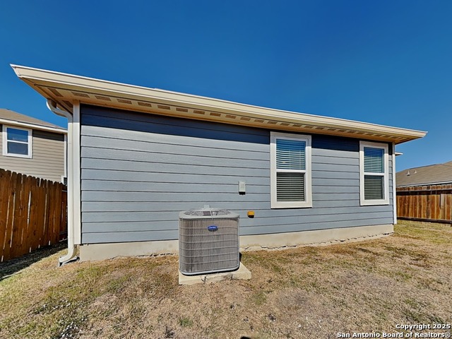 Image 15 of 16 For 2918 Gastonian