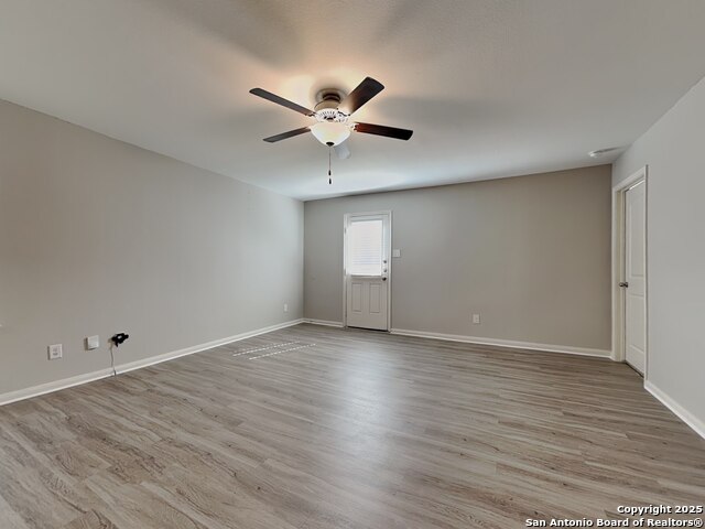 Image 2 of 16 For 2918 Gastonian