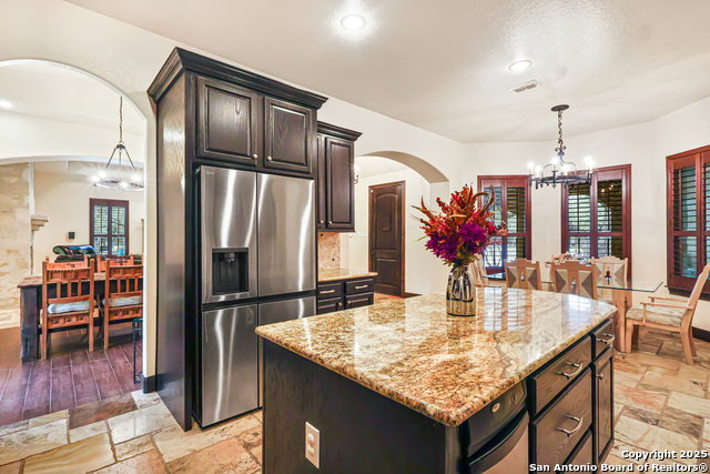 Listing photo id 17 for 23328 Osceola Blf