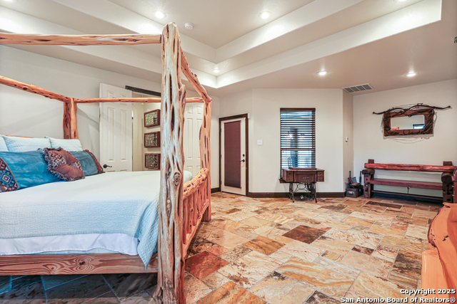 Listing photo id 21 for 23328 Osceola Blf