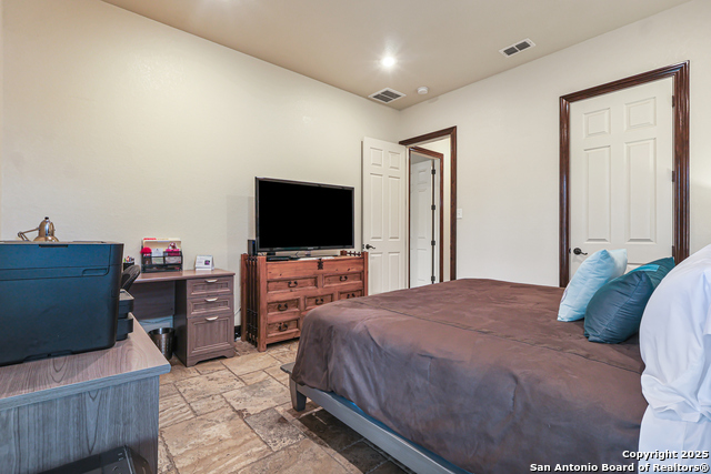 Listing photo id 34 for 23328 Osceola Blf