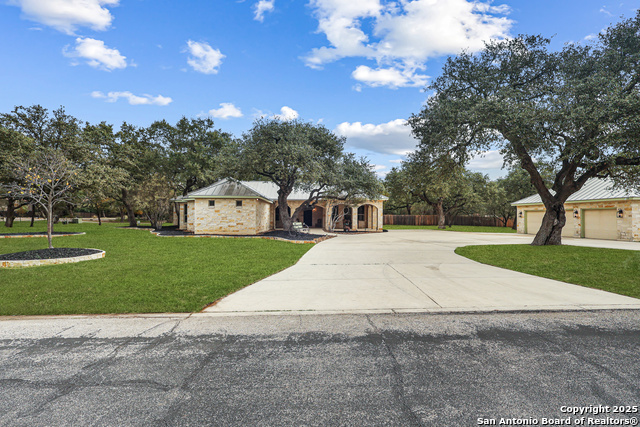 Listing photo id 38 for 23328 Osceola Blf