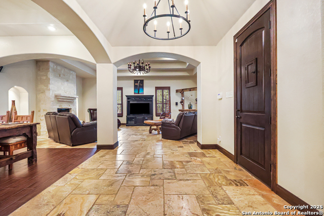 Listing photo id 6 for 23328 Osceola Blf