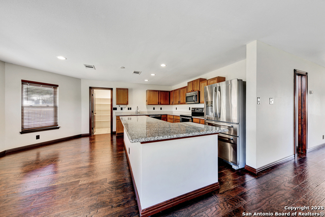 Image 10 of 24 For 1101 Quiet Creek