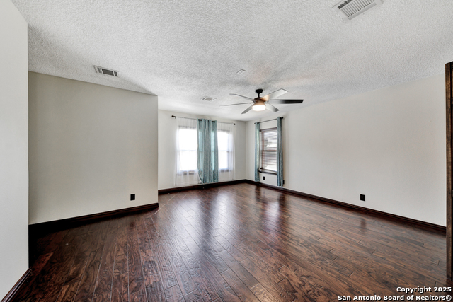 Image 19 of 24 For 1101 Quiet Creek