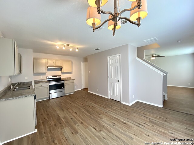 Image 12 of 41 For 9010 Mission Gap