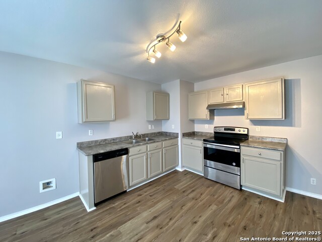 Image 14 of 41 For 9010 Mission Gap