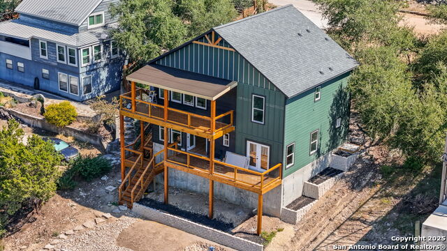 Listing photo id 17 for 312 Skyline  