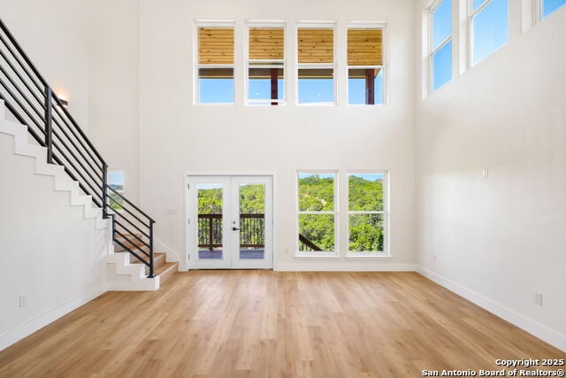 Listing photo id 24 for 312 Skyline  