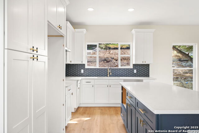 Listing photo id 6 for 312 Skyline  