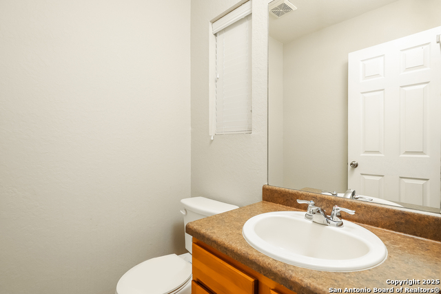 Image 15 of 18 For 1442 Frio Run