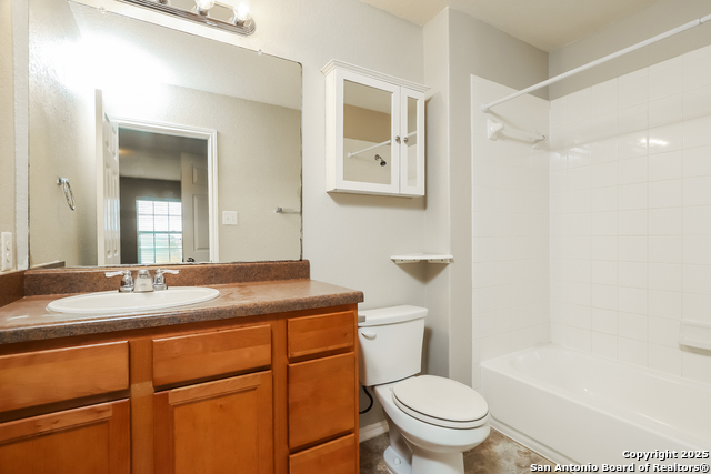 Image 16 of 18 For 1442 Frio Run