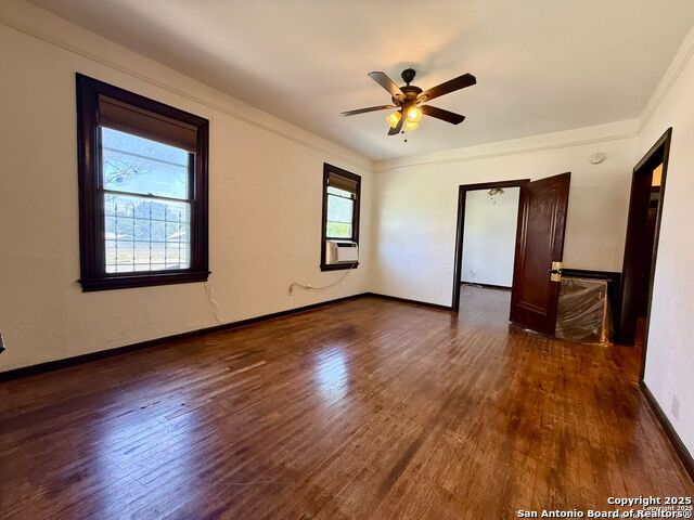 Image 4 of 12 For 810 Craig W 103