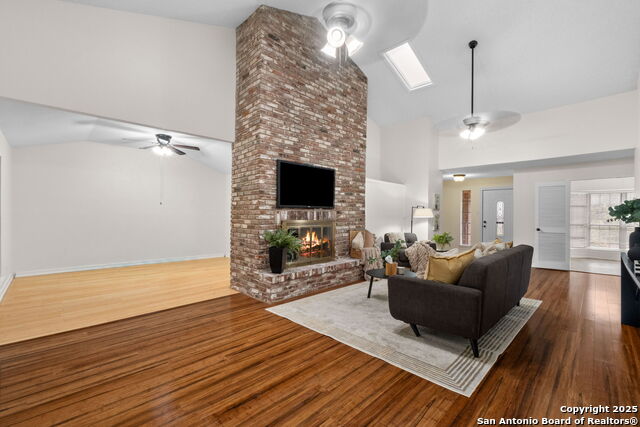 Image 4 of 36 For 3605 Hidden C4