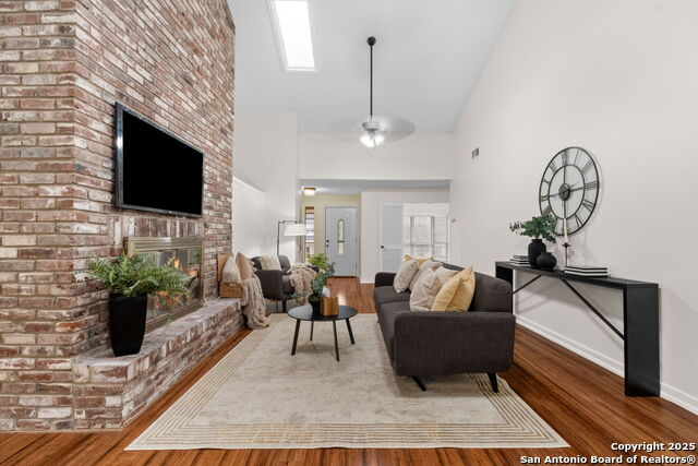 Image 5 of 36 For 3605 Hidden C4