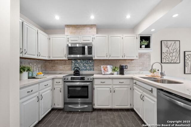 Image 9 of 36 For 3605 Hidden C4