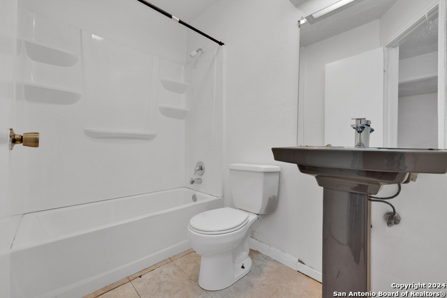 Image 14 of 20 For 5221 Meadow Field 3