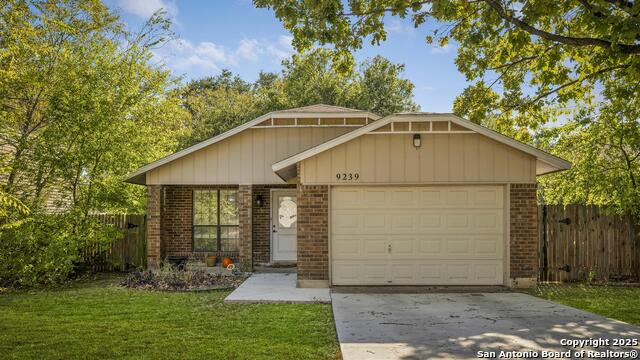 Image 2 of 21 For 9239 Mirecourt