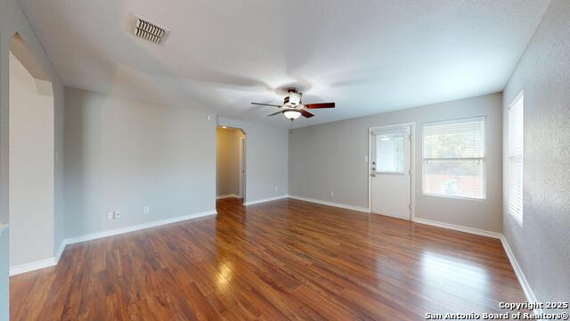 Image 17 of 41 For 9515 Boatman Pier