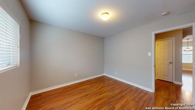 Image 24 of 41 For 9515 Boatman Pier