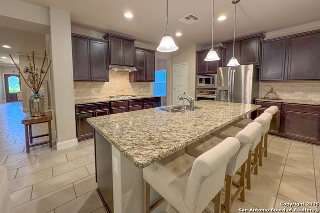 Image 17 of 23 For 444 Whistlers Way